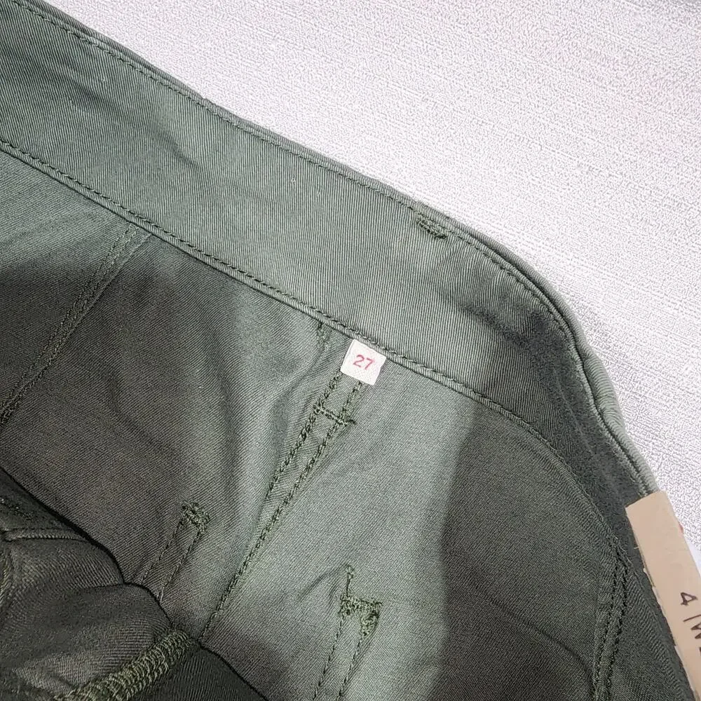 Levi's surplus straight Size 4 W27'' x L27'' women's